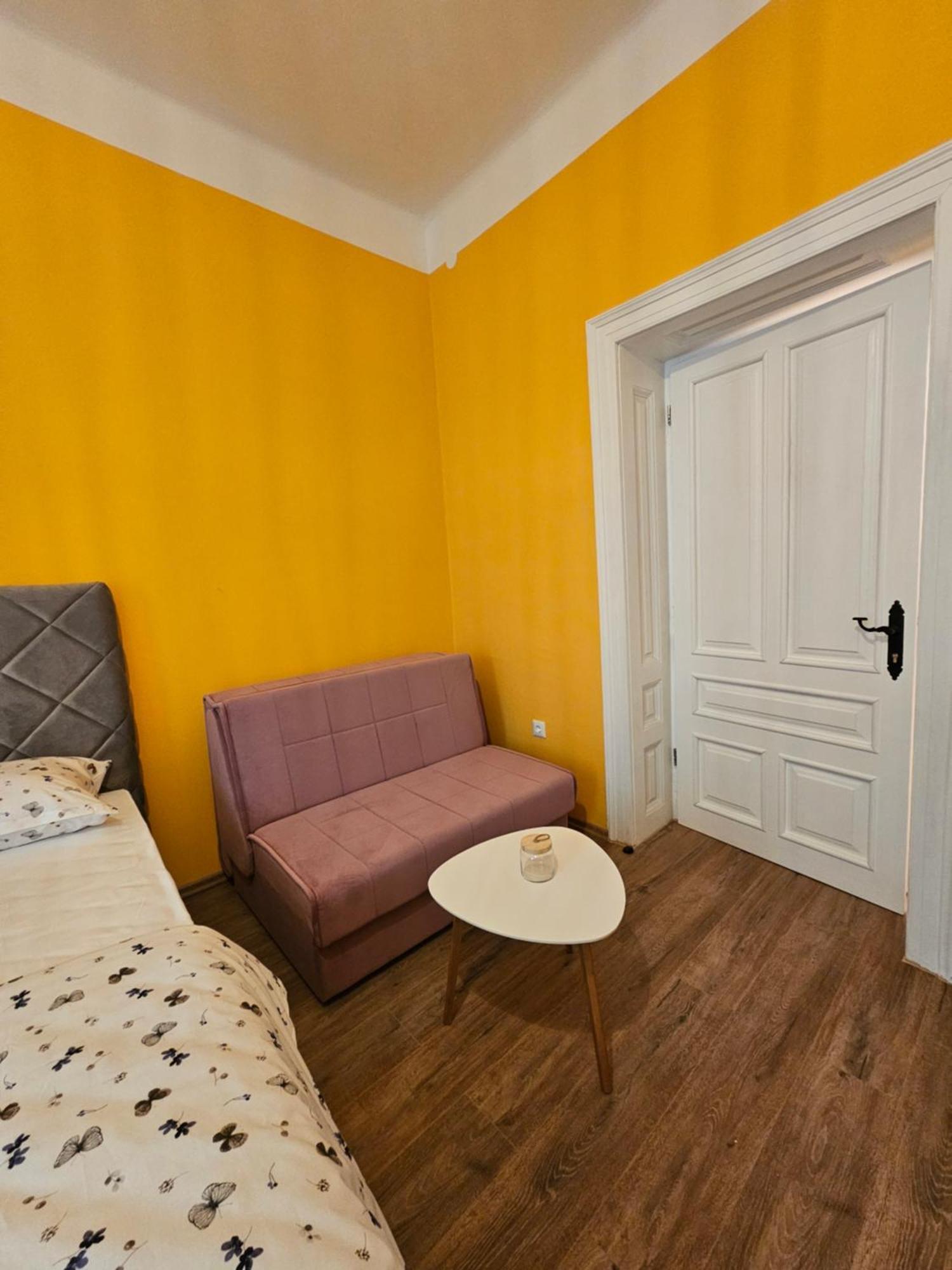 R&N Familiy Apartments Мостар Екстериор снимка