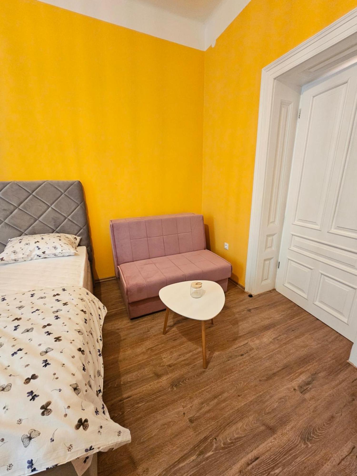 R&N Familiy Apartments Мостар Екстериор снимка