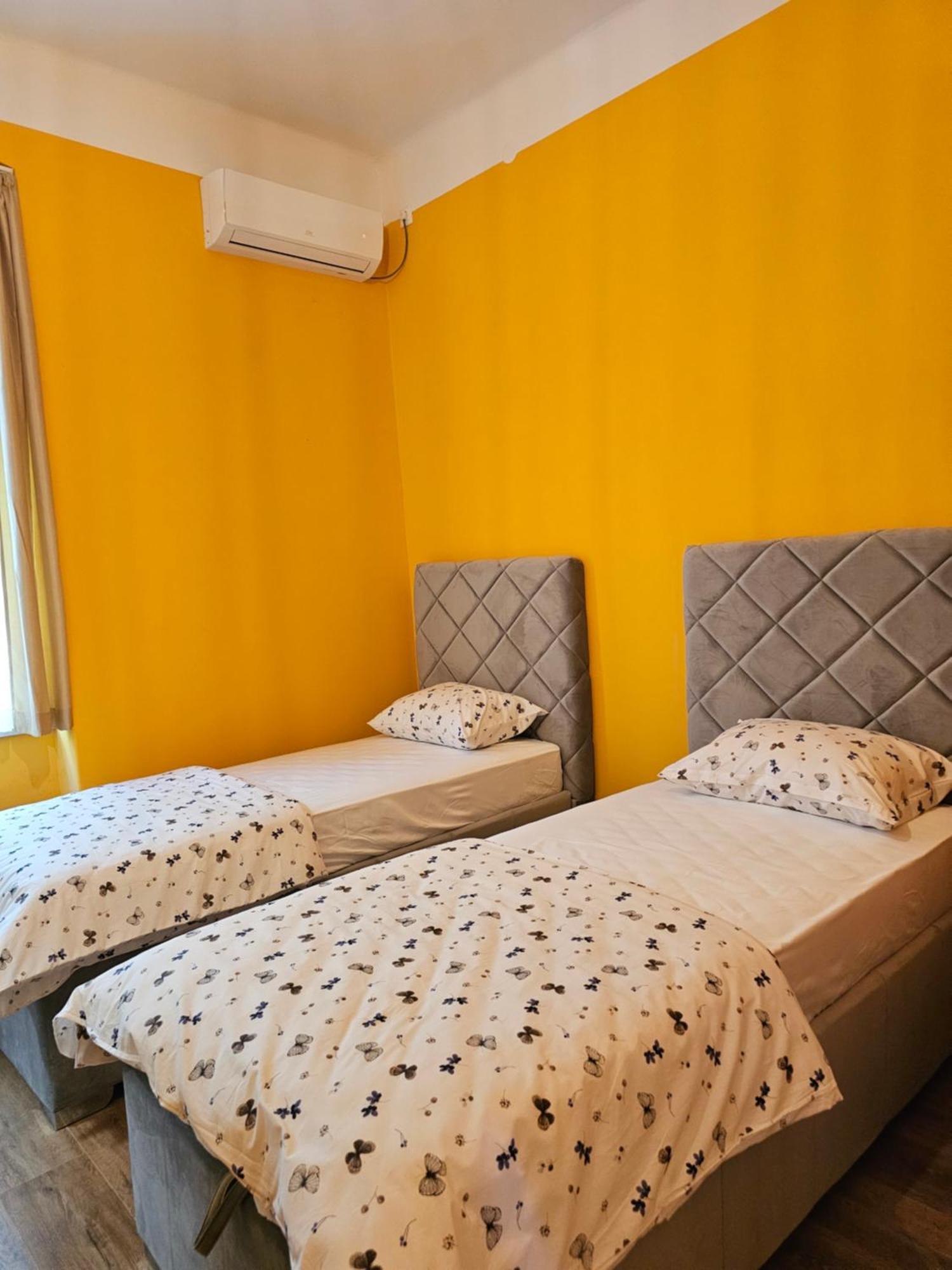 R&N Familiy Apartments Мостар Екстериор снимка