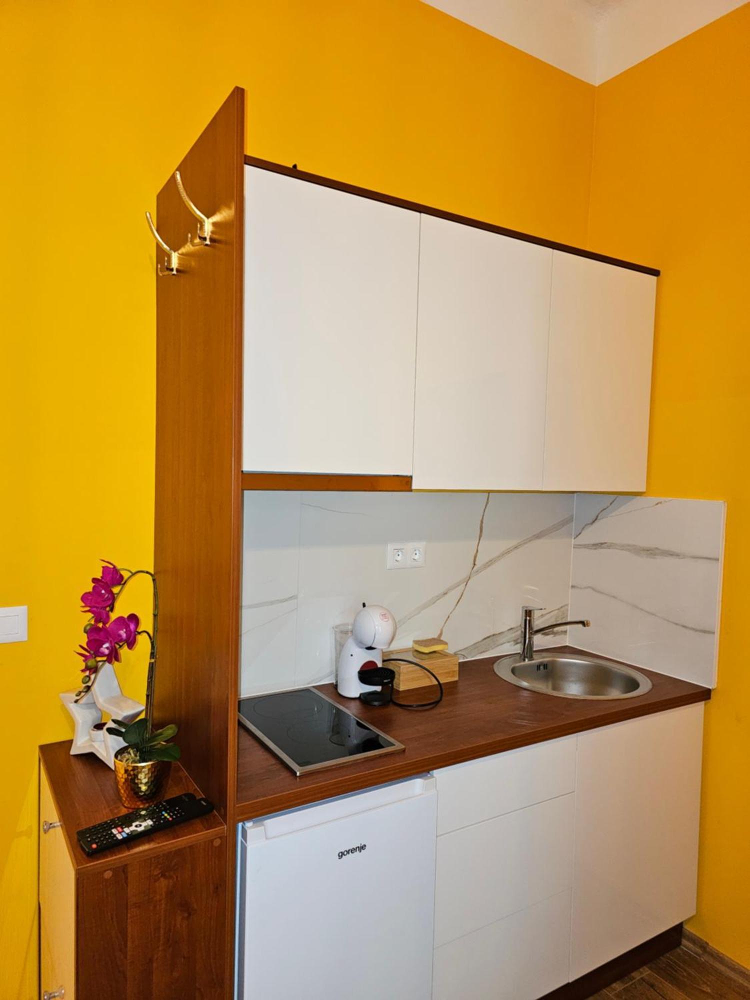 R&N Familiy Apartments Мостар Екстериор снимка