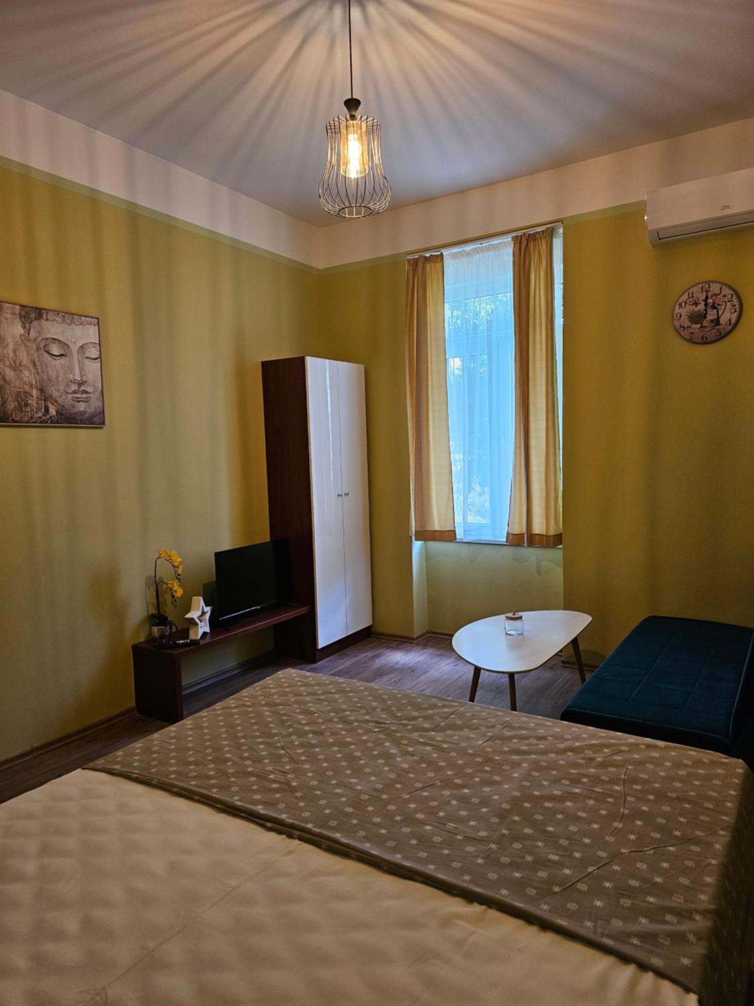 R&N Familiy Apartments Мостар Стая снимка