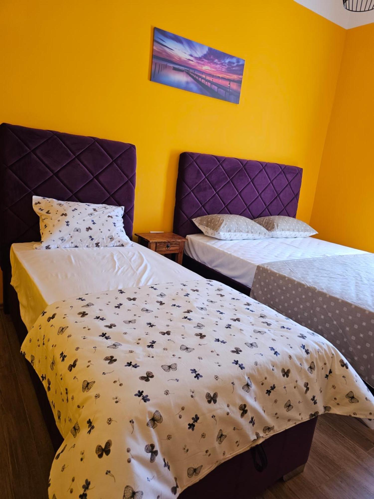 R&N Familiy Apartments Мостар Стая снимка
