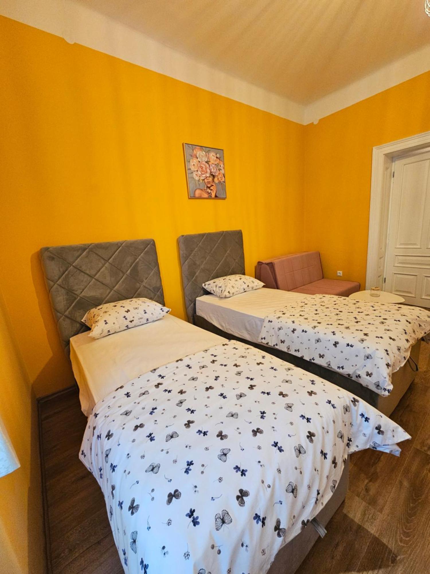 R&N Familiy Apartments Мостар Екстериор снимка