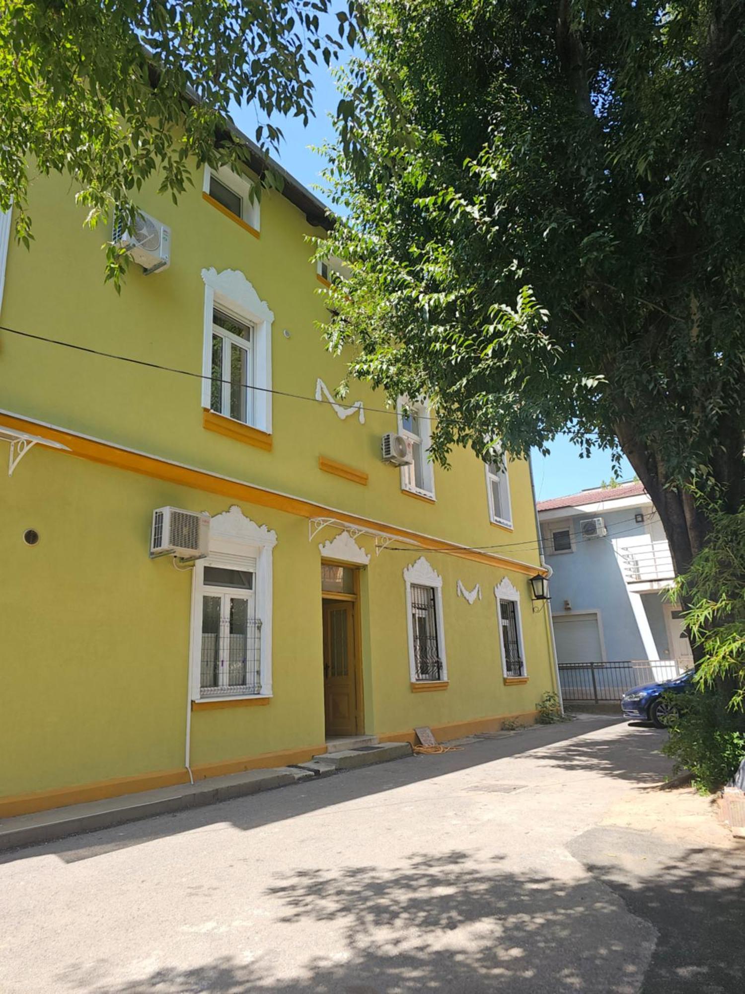 R&N Familiy Apartments Мостар Екстериор снимка